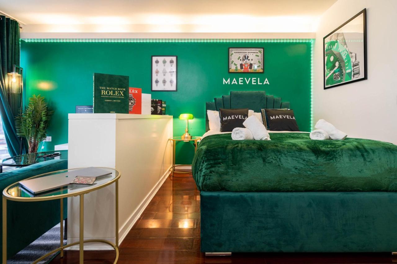 Maevela Apartments - Top Floor Rolex Themed Studio Apt Inside The Cube, Mailbox - Free Netflix & Wifi Birmingham Exterior photo
