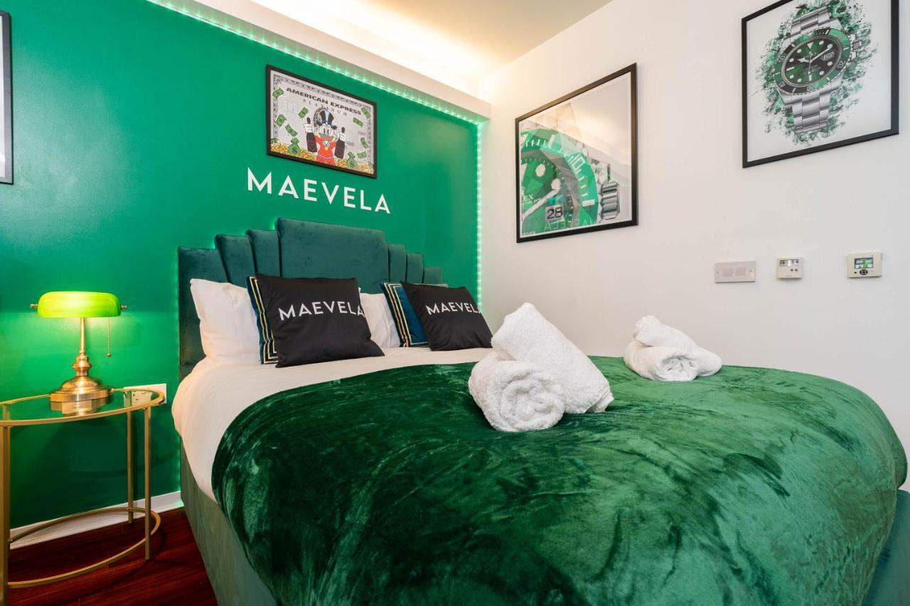 Maevela Apartments - Top Floor Rolex Themed Studio Apt Inside The Cube, Mailbox - Free Netflix & Wifi Birmingham Exterior photo